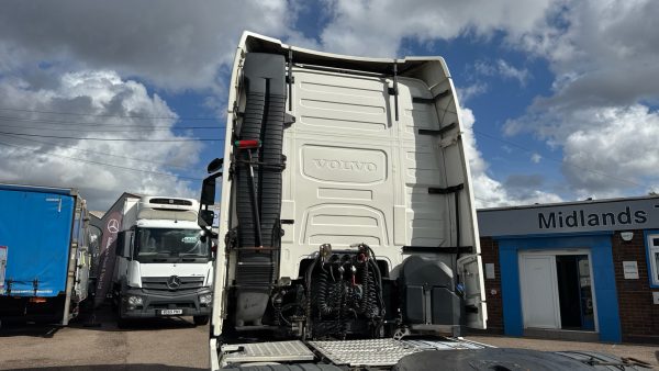 Volvo FH GF500 Twin Bunks - Image 15