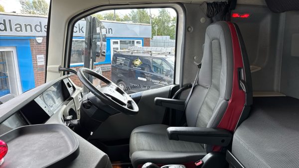 Volvo FH GF500 Twin Bunks - Image 22