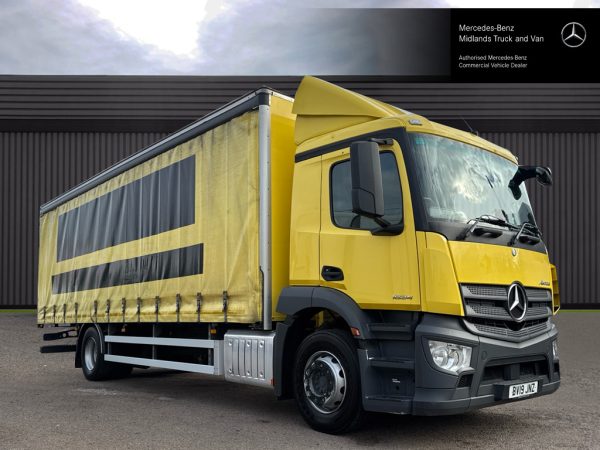Mercedes-Benz Antos 1824 Curtainside