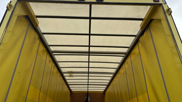 Mercedes-Benz Antos 1824 Curtainside - Image 15