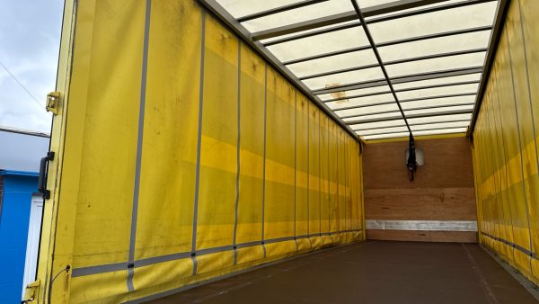 Mercedes-Benz Antos 1824 Curtainside - Image 16
