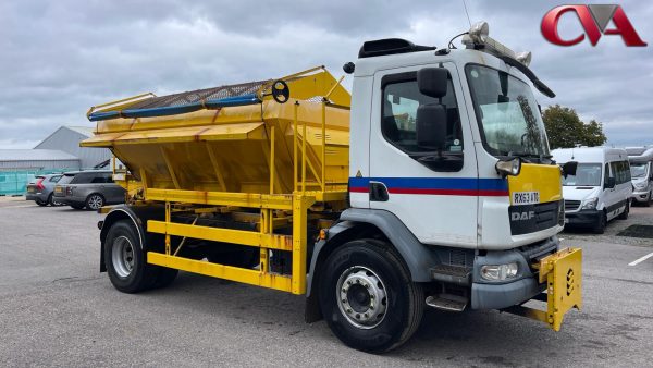 Iveco Trakker 330